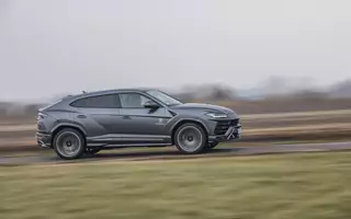 Lamborghini Urus - najdynamiczniej przyspieszający SUV na Ziemi 