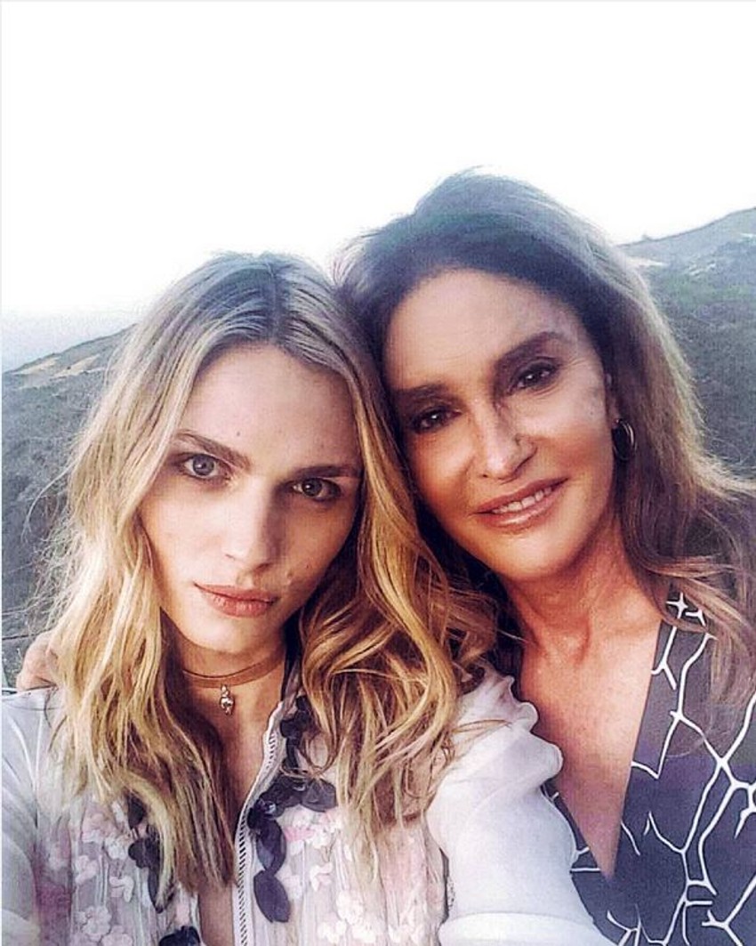 Andreja Pejić i Kejtlin Džener, zajednički selfi