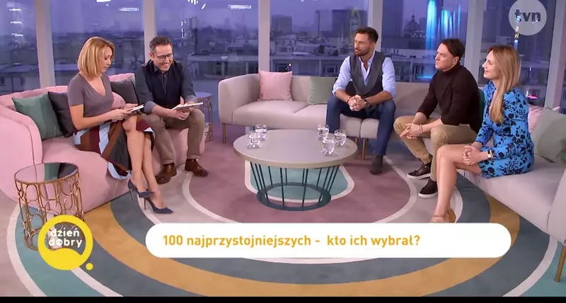 Anna Kalczyńska i Andrzej Sołtysik omawiają temat z goścmi
