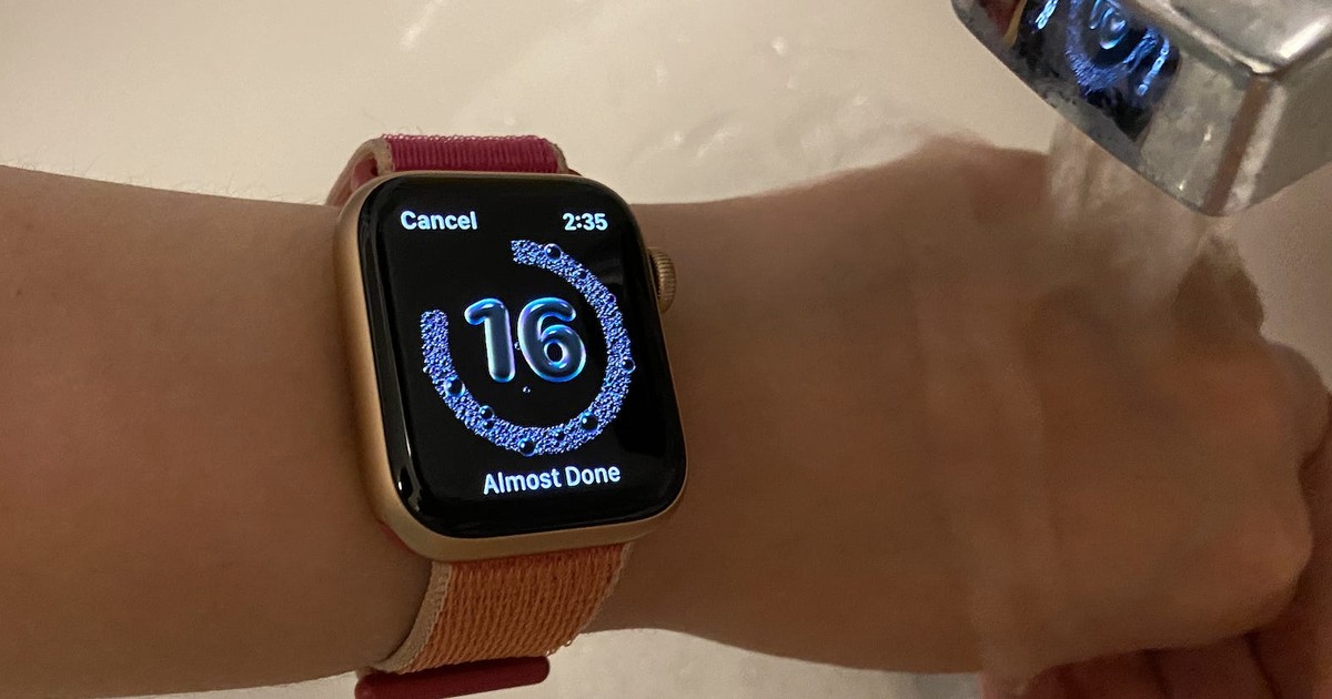 Picture of How to turn on handwashing detection on your Apple Watch to track your ...