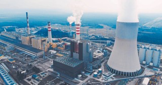 Wojna napędza dopłaty do paliw