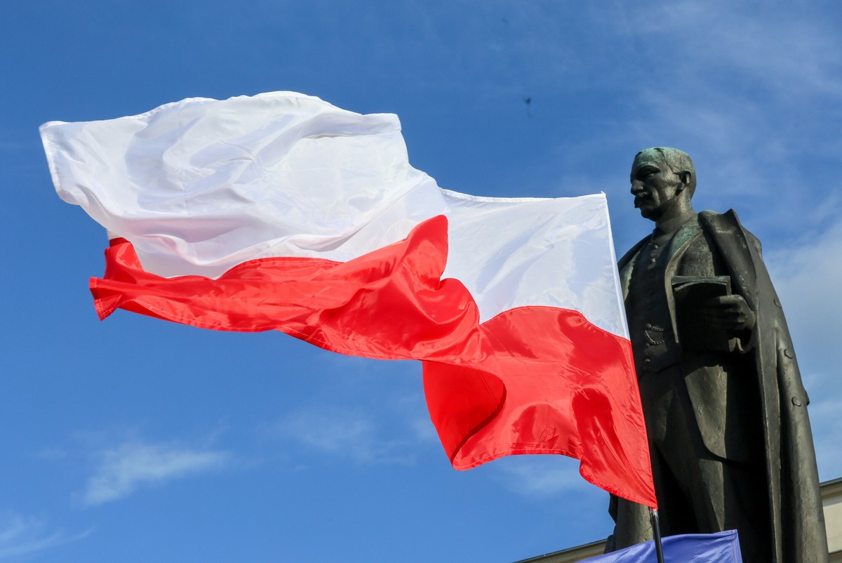 Co zrobią Polacy w razie ataku Rosji? Tak odpowiedzieli w sondażu