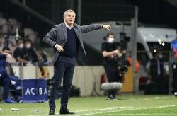 Trener piłkarskiej reprezentacji Serbii zwolniony