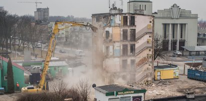 Wybuch w poznańskiej kamienicy. Oszust podszył się pod ofiary