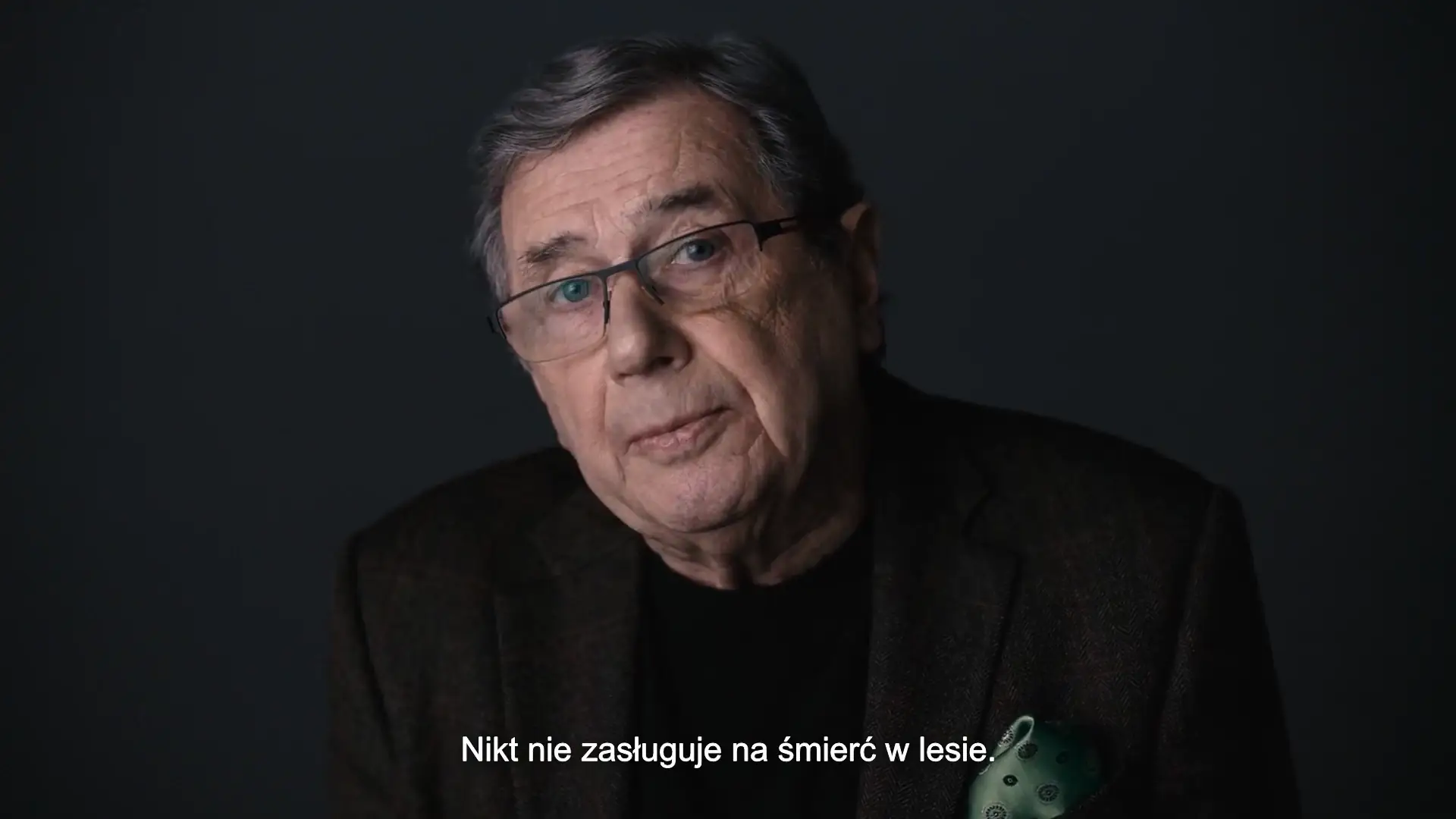 "Nikt nie zasługuje na śmierć w lesie". Artyści apelują o pomoc humanitarną migrantom