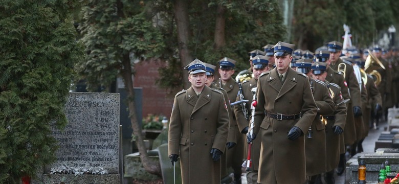 Pogrzeb Bogusława Kaczyńskiego na Powązkach. Wicepremier Gliński: Kochał artystów [ZDJĘCIA]