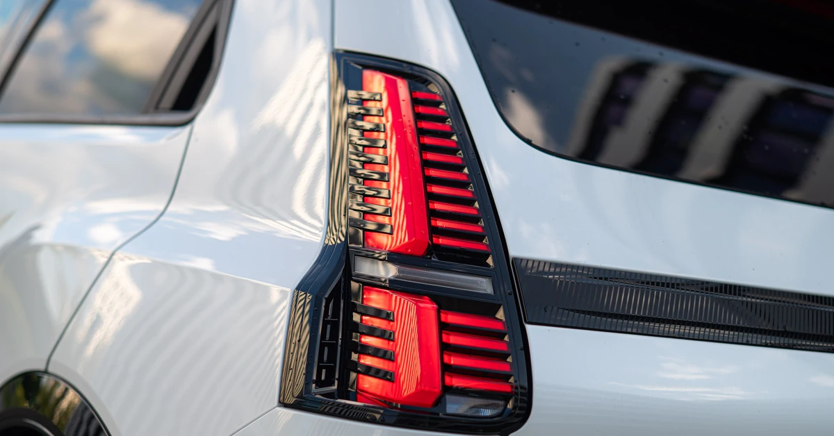 Nowe miejskie Renault to hit. Ma 150 KM i obłędny styl