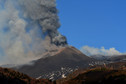 Trwa potężna erupcja wulkanu Etna na Sycylii