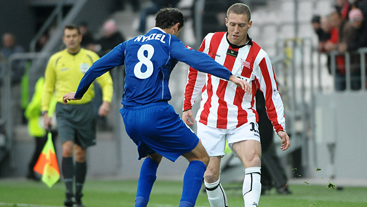 22 sierpnia ubiegłego roku Pasy poległy w meczu ligowym przy Bułgarskiej aż 0:5. Za kilka dni na stadionie Cracovii nie zobaczymy jednak szkoleniowca i większości piłkarzy winnych tamtej porażki.