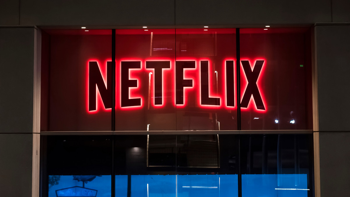 Pandemia daje się nam wszystkim we znaki, ale są i tacy, którzy na tym wygrywają. Jak Netflix, który idzie na rekord - 15,8 mln nowych subskrybentów i 709 mln dol. zysku netto. Przy okazji ogłoszono, że niektóre z zaplanowanych premier odbędą się później.