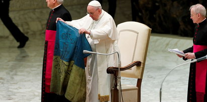Chcieli wstrząsnąć sumieniem papieża? Wysłali mu symboliczny "prezent". Tak zareagował Franciszek