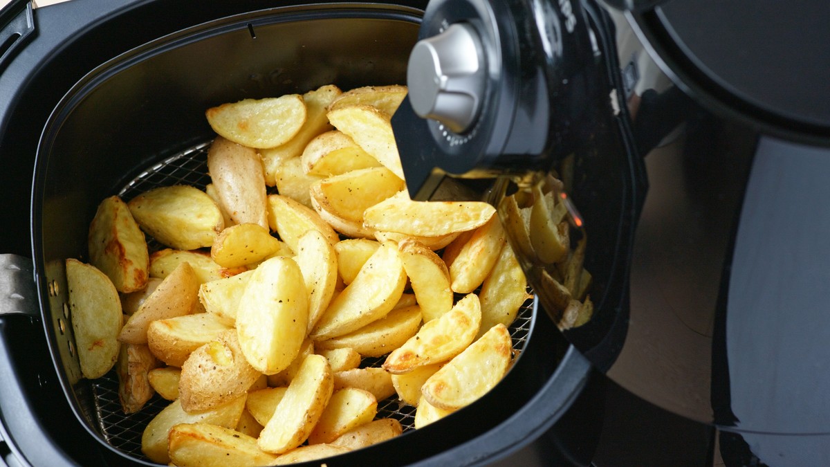 Recept za najhrskavije krompiriće iz Air Fryera