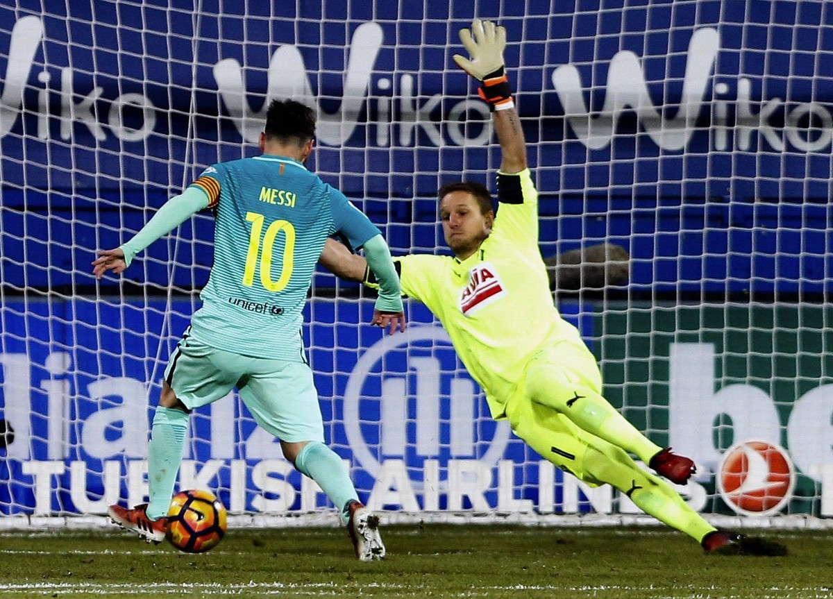 Liga hiszpańska: Messi, Suarez i Neymar załatwili Eibar. Wysokie zwycięstwo Barcelony