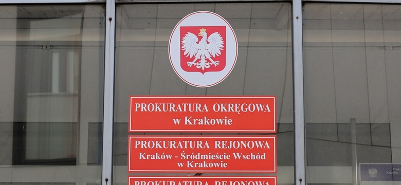 Znany ginekolog wśród 40 oskarżonych. Prokuratura: Brał 100 zł za zaświadczenie