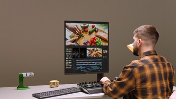 Nyakfájás és hátfájás: extrém magas monitor segíthet enyhíteni a fájdalmat