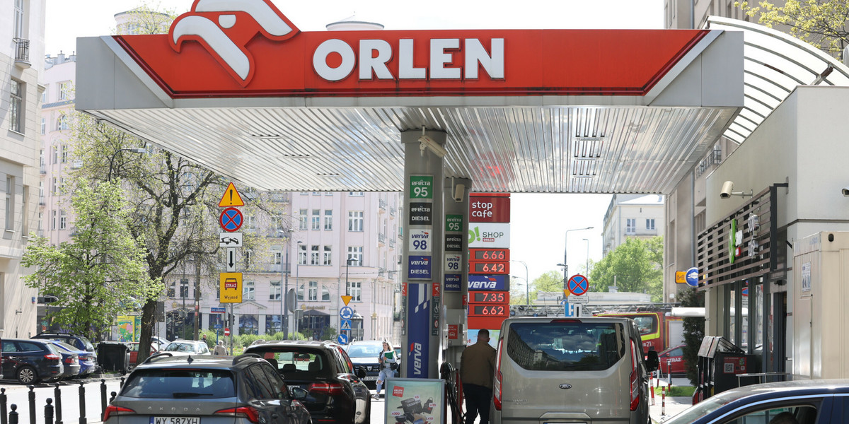 UOKiK przyjrzał się cenom na stacjach Orlen.