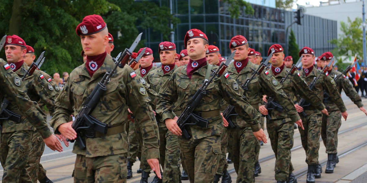 Łódź oddała cześć bohaterom w dzień Wniebowzięcia Najświętszej Maryi Panny i Święto Wojska Polskiego