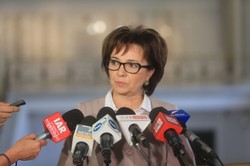 Rzecznik PiS: Premier chce za wszelką cenę i na siłę widzieć się z prezydentem