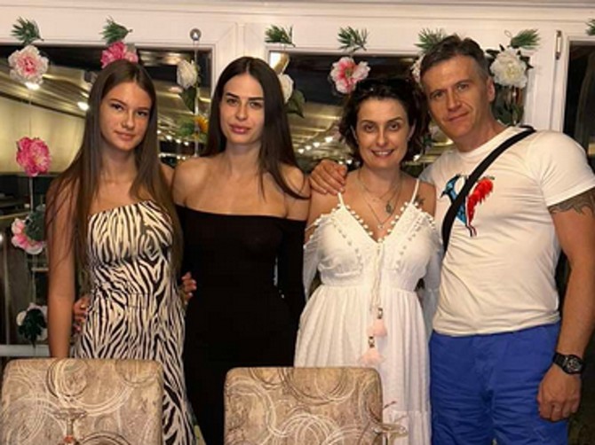 Jasmina Stojanović se izborila s teškim karcinomom dojke i danas pomaže drugim ženama