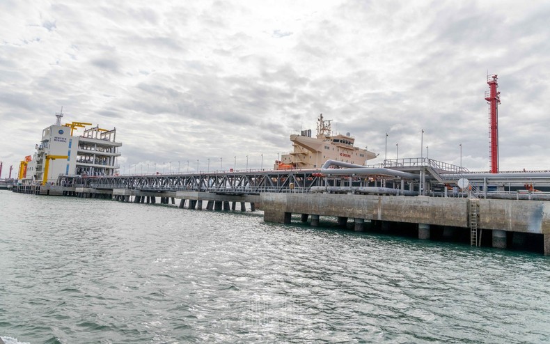  President Uhuru Kenyatta officially opened the Sh40 billion offshore Kipevu Oil Terminal (Kipevu II) at the Port of Mombasa