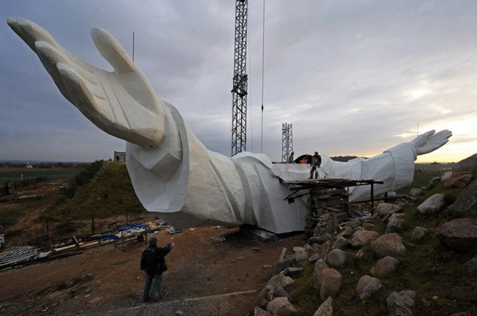 Građenje najviše statue Isusa Hrista