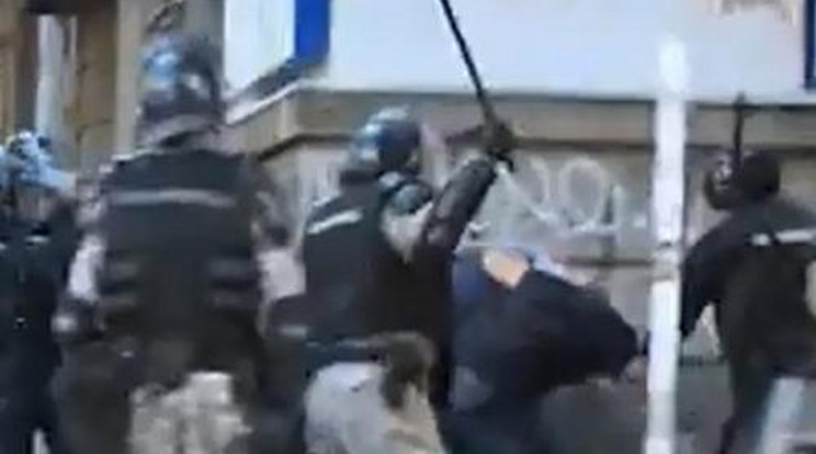 Megverték a rendőrök a szerb miniszterelnök testvérét - videó!