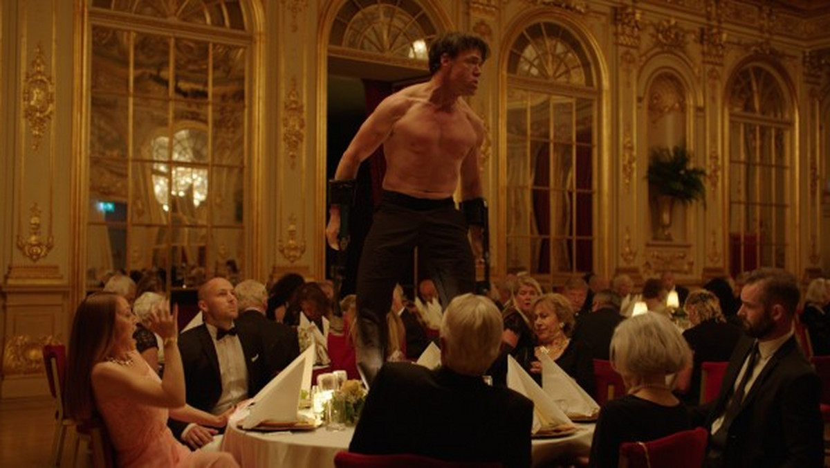 "The Square" Rubena Östlunda, zdobywcę Złotej Palmy na festiwalu filmowym w Cannes, będzie można obejrzeć na 17. MFF T-Mobile Nowe Horyzonty. Będzie to pierwszy pokaz filmu w Polsce.