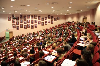 Koniec z absurdalną biurokracją na uczelniach. Rząd upraszcza przepisy, oszczędzając czas i pieniądze