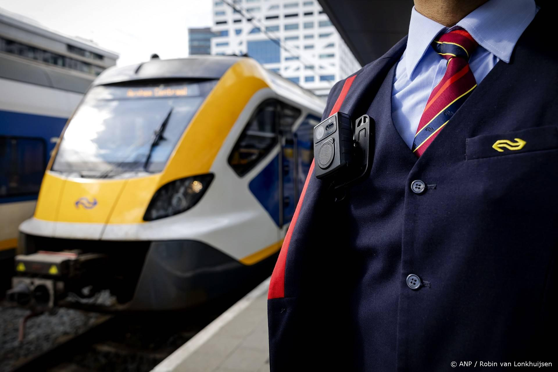 Rover: begrip wapenstokken NS, wil zachtere aanpak