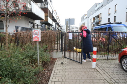 Polskie miasto idzie na wojnę z grodzonymi osiedlami. Przejścia mają być