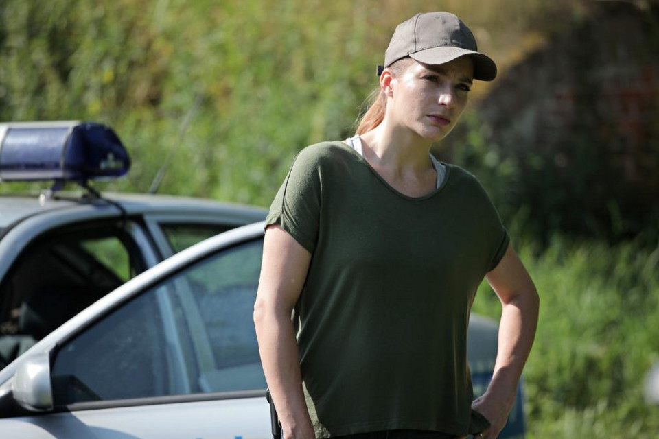Anna Dereszowska w filmie "Pitbull. Niebezpieczne kobiety" gra policjantkę 