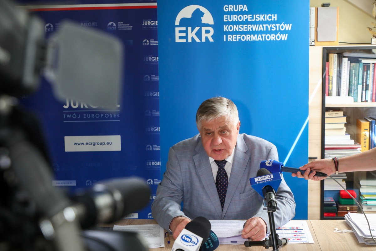 Krzysztof Jurgiel