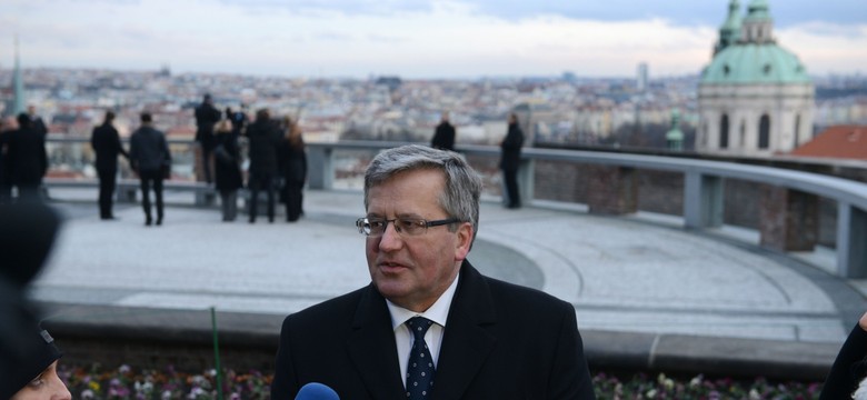 "Komorowski słuchał słów Jaruzelskiego w kajdanach"