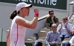 Świątek w półfinale French Open! Wygrała z Gauff po raz siódmy