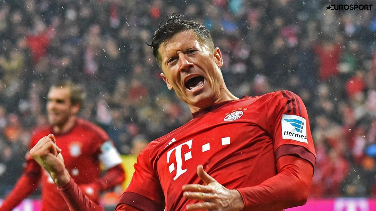 Dziesięć kolejek przed końcem sezonu Bundesligi Robert Lewandowski ma na koncie 23 strzelone bramki. W wywiadzie dla serwisu Goal.com napastnik reprezentacji Polski powiedział, że poprawienie rekordu Gerda Muellera, który zdobył 40 goli w sezonie, jest prawie niemożliwe. - Jednak i tak spróbuję go pobić - deklaruje "Lewy".