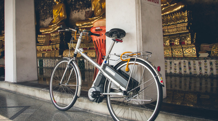 Elektromos kerékpárra nem kell jogosítvány, a Kúria szerint mégis más az ilyen bicikli / Fotó: Northfoto