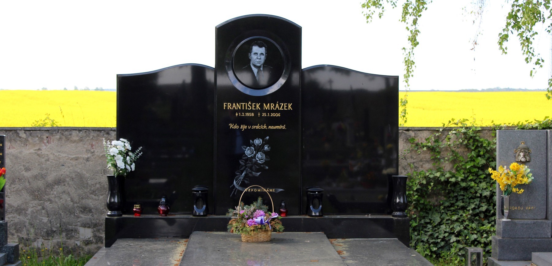 Hrob Františka Mrázka.