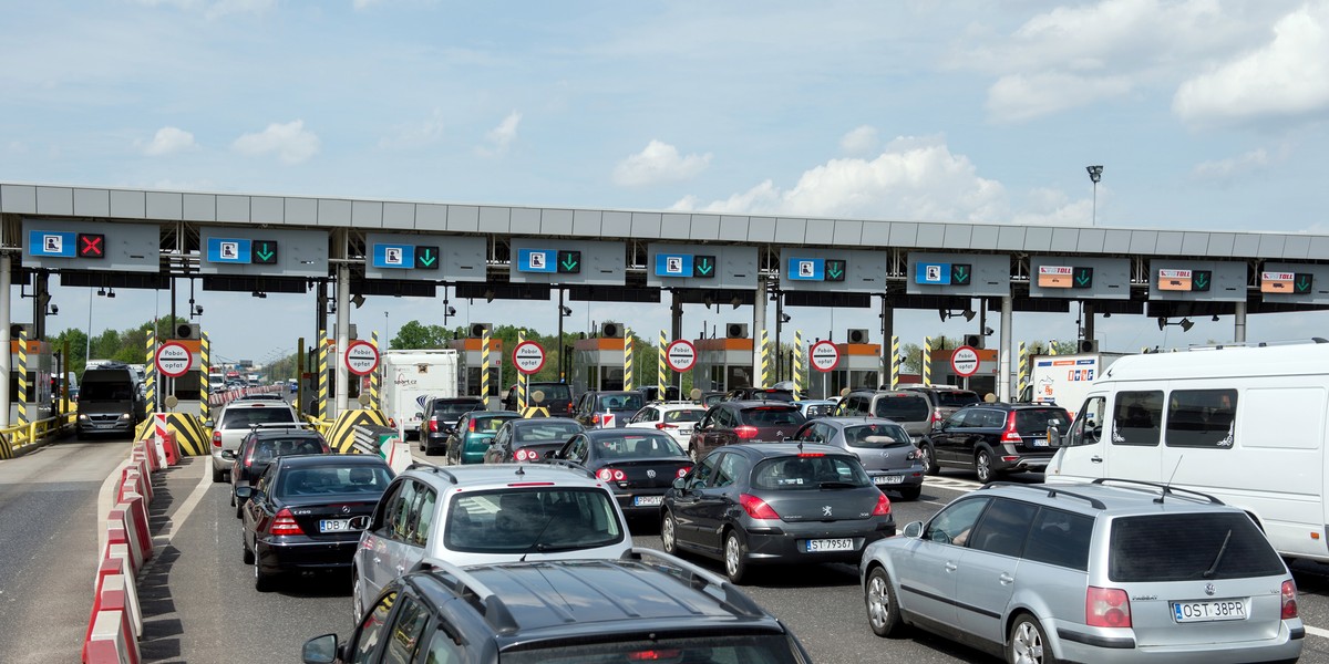 Zarządzający kluczowym odcinkiem autostrady A4 zwiększył w tym roku opłaty, rekompensując sobie spadek ruchu w ubiegłym roku.