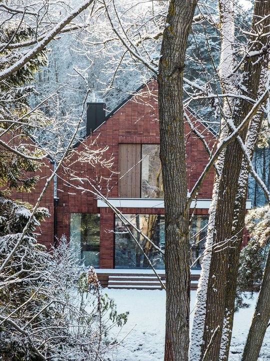 Nowoczesny bliźniak znajduje się w Gdańsku, jego projekt przygotował architekt Hubert Kowalski. 