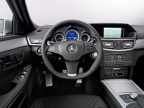 Mercedes Klasy E - Więcej dynamiki dzięki AMG