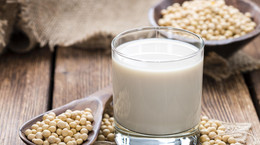 Mleko roślinne – ryżowe, sojowe, migdałowe, kokosowe, sezamowe. Sposób przygotowania mleka roślinnego