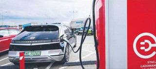 ORLEN rozwija ekologiczne rozwiązania na stacjach paliw