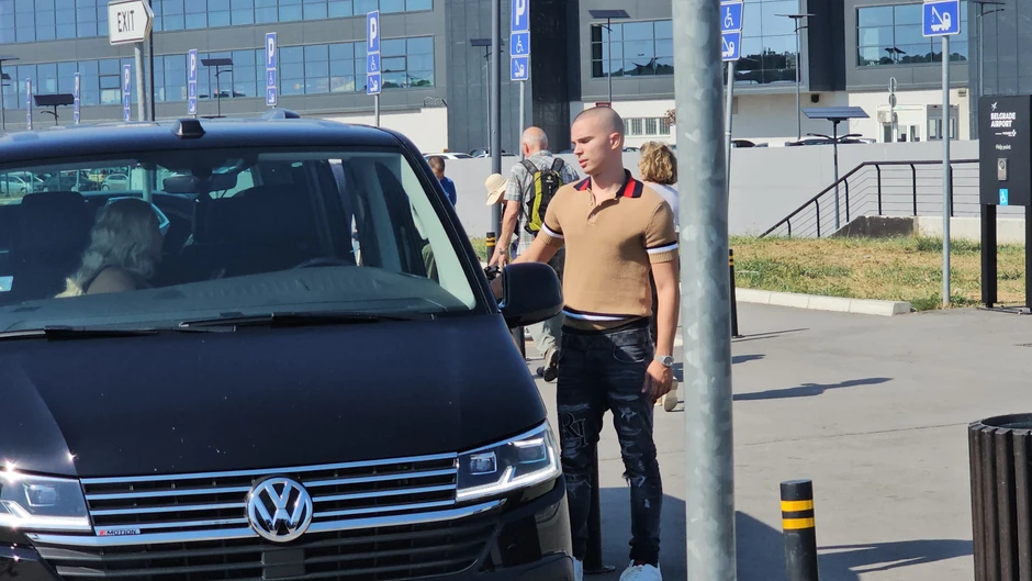 Vojaž i Gudelj na aerodromu