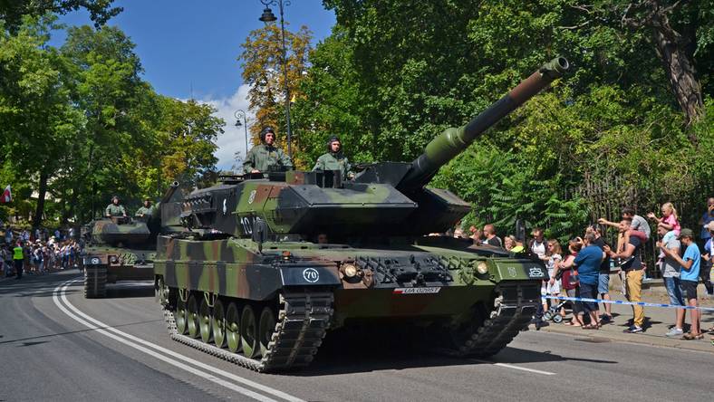 Od Renault Ft 17 Do Leoparda 2 Polskie Sily Pancerne Na Przestrzeni Dziejow