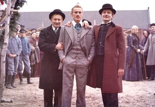 Aktorzy łódzkiego Teatru im. Jaracza czytają 'Ziemię obiecaną'