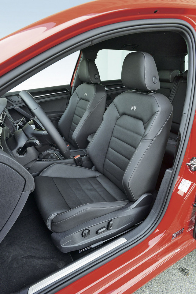 Seat Leon Cupra kontra VW Golf R i BMW M135i