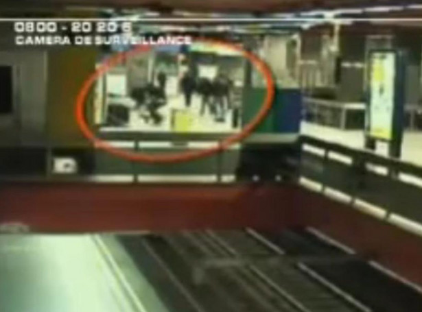 Brutalny napad w metrze. Pokazano film