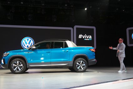 Volkswagen pokazał w Brazylii pick-upa z cechami SUV-a. Nie wyklucza wprowadzenia go na innych rynkach