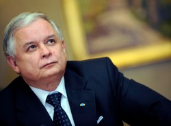 Kaczyński nazwany "dziecięcym aktorem"