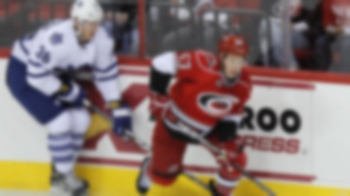 NHL: wygrana i krok naprzód Huraganów